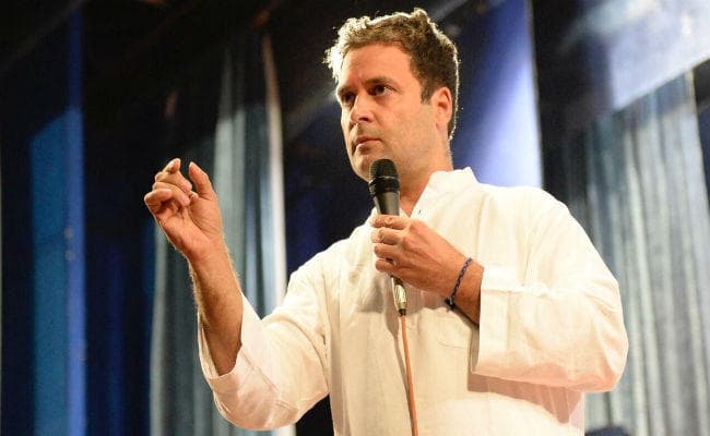 गुजरात में शिक्षा पर कम सरकारी खर्च के मसले पर राहुल गांधी ने पीएम मोदी पर साधा निशाना