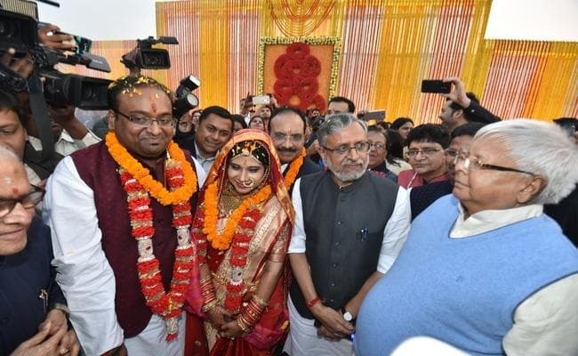 लालू-राबड़ी का दिया शगून वाला लिफाफा इस सामाजिक संस्था को दान करेंगे सुशील मोदी, पढ़ें