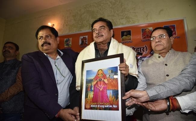 पद्मावती के विरोधी बने शत्रुघ्न सिन्हा, PM मोदी-स्मृति ईरानी और भंसाली पर बोला हमला