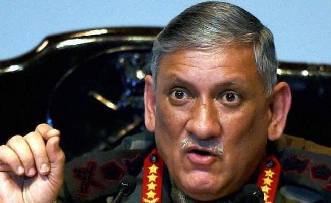 सेना प्रमुख रावत ने कहा, सेना को राजनीति से अलग रखना चाहिए