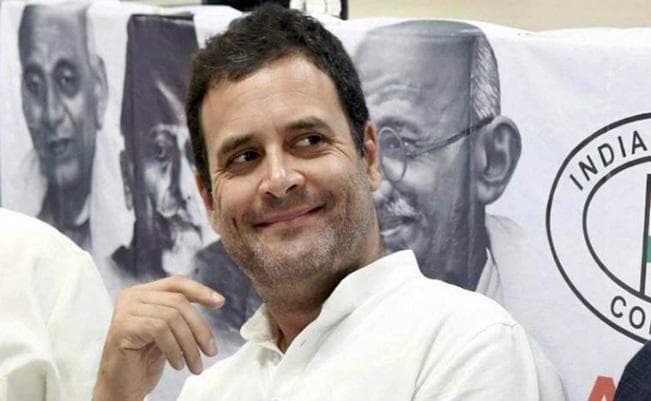मणिशंकर पर कार्रवाई कर राहुल गांधी ने खींच दी मर्यादा की लकीर, दूसरी पार्टियों पर बढ़ा नैतिक दबाव