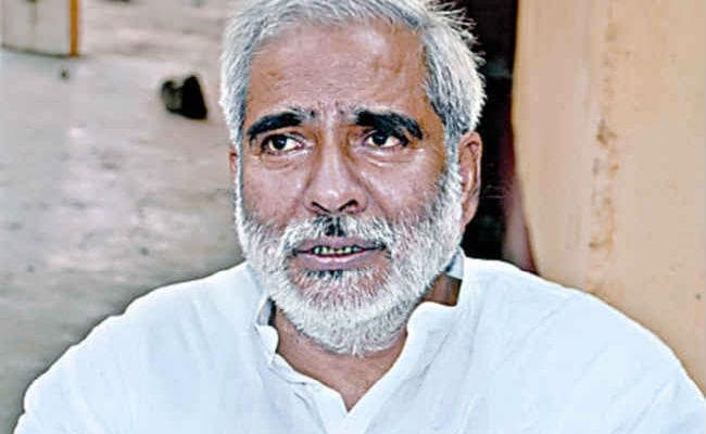 बीफ मामले में पूर्व केंद्रीय मंत्री डॉ रघुवंश प्रसाद सिंह पर प्राथमिकी