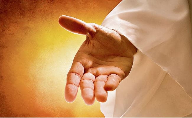 हृदय खोल कर करें प्रेम की प्रतीक्षा