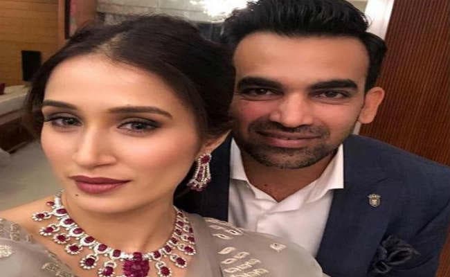 IN PICS : वायरल हुई जहीर-सागरिका के हनीमून की तसवीरें, सानिया मिर्जा ने उड़ाया मजाक ?