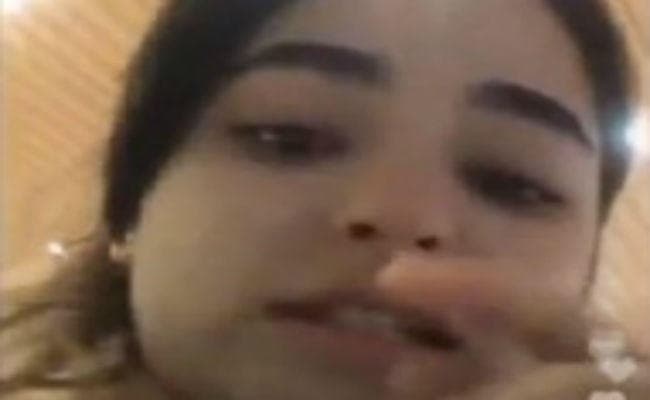 दंगल गर्ल जायरा वसीम के साथ फ्लाइट में छेड़छाड़, रोते हुए VIDEO किया अपलोड, देखें पूरा वीडियो