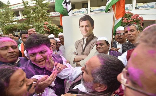 कांग्रेस में राहुल ''राज'', बिहार प्रदेश पार्टी कार्यालय में जश्न का माहौल, लालू परिवार ने दी बधाई