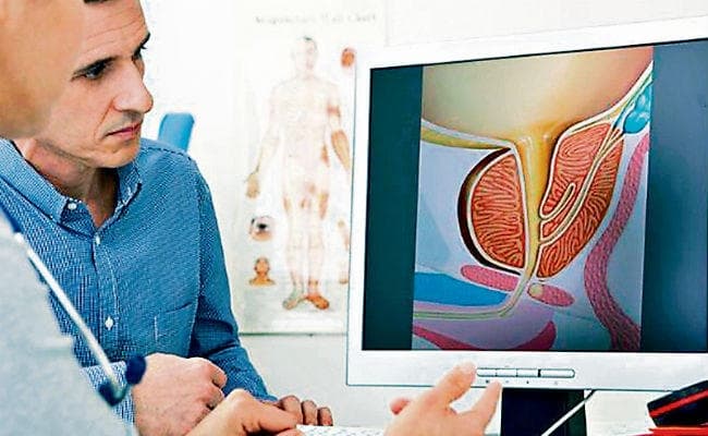 सर्दियों में कम पानी पीने से बढ़ सकती है प्रोस्टेट की समस्या