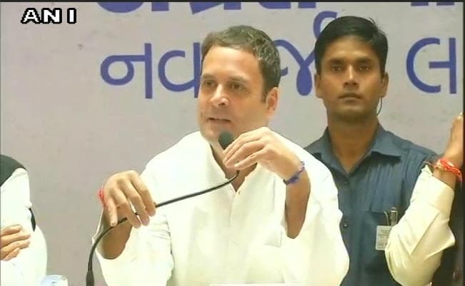 मणिशंकर का पीएम पर बयान अस्वीकार्य और मनमोहन पर मोदी का बयान भी अस्वीकार्य : राहुल गांधी