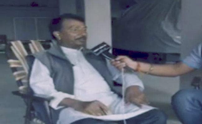 अव्यवस्था ने ली डॉ गौंझू की जान, 8 घंटे में लगाये 9 अस्पतालों  के चक्कर लेकिन नहीं मिला बेड