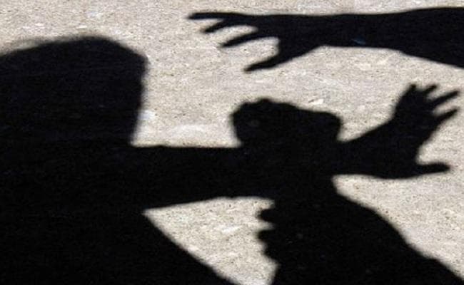 घर में घुसकर महिला से दुष्कर्म, आरोपी गिरफ्तार