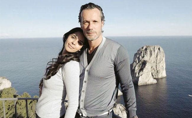 पैसों की तंगी से जूझ रही हैं मल्लिका, ब्‍वॉयफ्रेंड के पास भी पैसे नहीं, मकान मालिक ने घर से निकाला