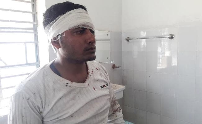 बंगाल से दिल्ली जा रही कार हजारीबाग में दुर्घटनाग्रस्त