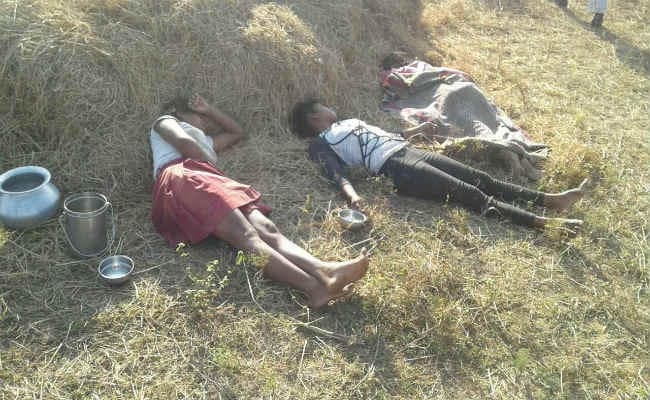 गुमला : ग्रामीणों ने मां, पिता व बेटी को मार डाला, गांव से सभी पुरुष फरार