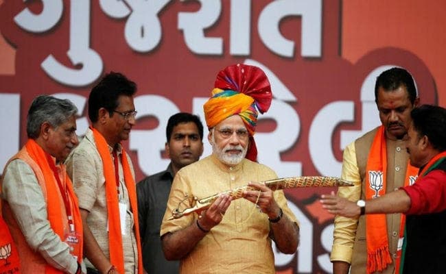 आक्रामक दिखी कांग्रेस तो माहौल भांप नरेंद्र मोदी ने आखिरी ओवर में लगाया था जोर