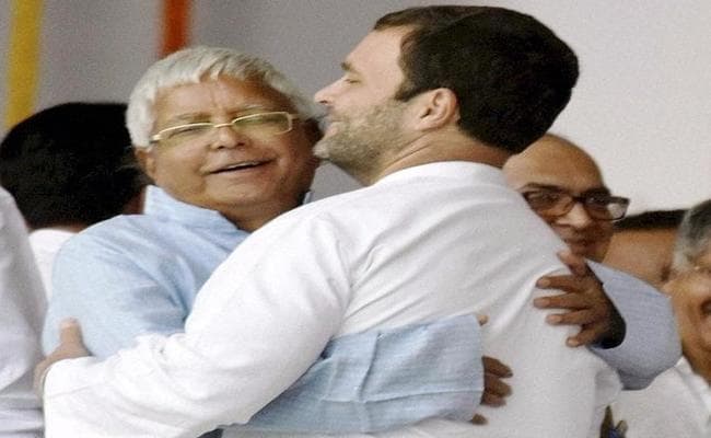 गुजरात इफेक्ट : बिहार कांग्रेस के 18 विधायक जदयू-भाजपा के संपर्क में, लालू के जेल जाने की स्थिति में ले सकते हैं फैसला
