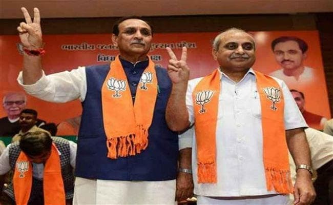 बड़ी मुश्किल से मिली है गुजरात में जीत, क्या कोई नया चेहरा बन सकता है सीएम