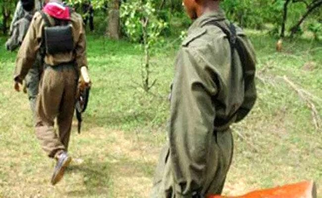 बिहार : नक्सलियों ने एक दिन की बंदी शुरू, देर रात रेलवे का केबल पैनल फूंका, कई ट्रेनें फंसी