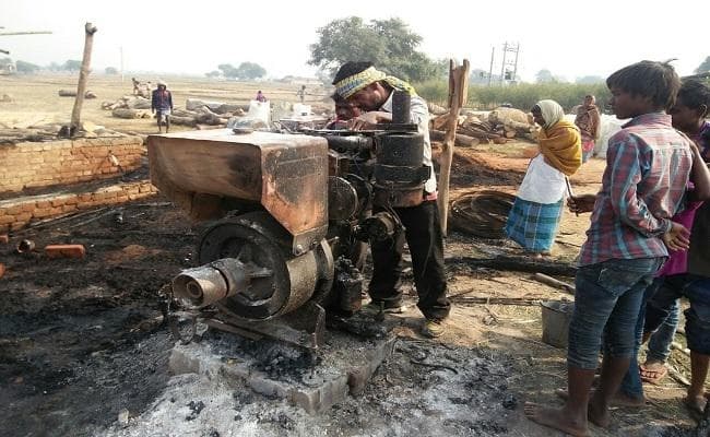 लेवी नहीं मिलने पर गया में नक्सलियों ने फूंकी आरा मशीन, 8 दिन पहले मजदूरों के साथ की थी मारपीट