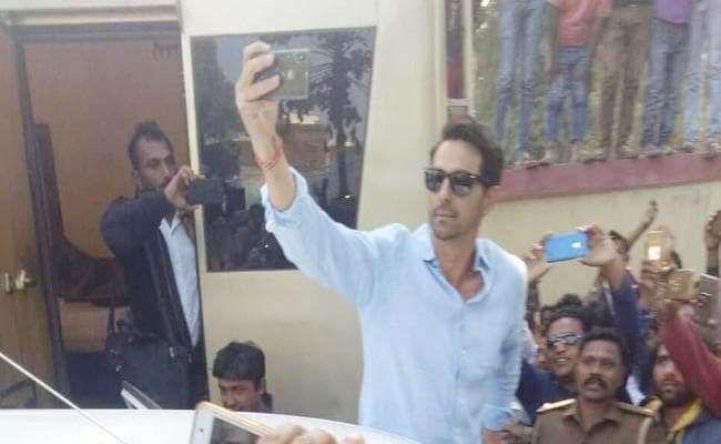 Jharkhand में लाईट, कैमरा, ऐक्शन : शूटिंग के लिए झारखंड में हैं अर्जुन रामपाल, देखें VIDEO