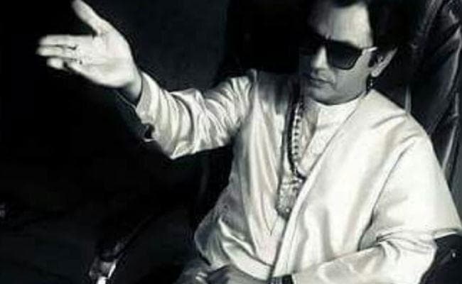 अरे! ये तो बालासाहब ठाकरे ही लगते हैं