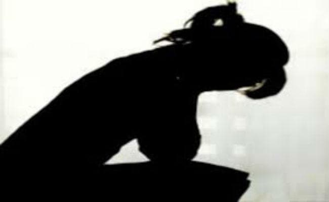 गुमला : नर्स पत्नी की हत्या, पति को था उसपर शक