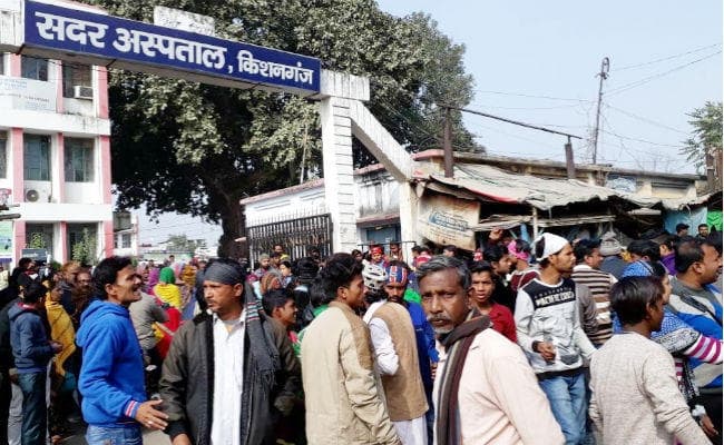 पांच दिनों बाद भी नहीं मिला पोस्टमार्टम रिपोर्ट, मृतक के परिजनों का फूटा गुस्सा, अस्पताल में किया हंगामा