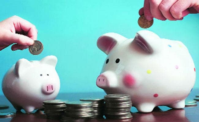 आम आदमी को झटका, सरकार ने PPF समेत स्मॉल सेविंग्स पर ब्याज दर 0.20 % घटायी