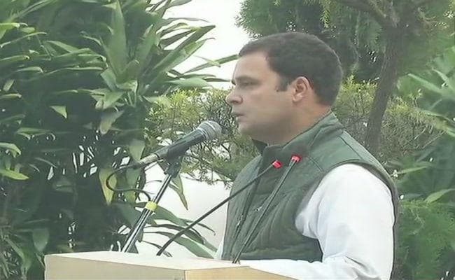 बाबा साहेब ने हमें जो संविधान दिया, उसे नष्ट करना चाहती है भाजपा : राहुल गांधी