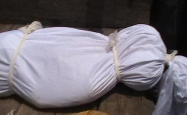 मृत पत्नी के जिस्म से लिपट कर 6 घंटे सोता रहा हत्यारा पति, उसके बाद...