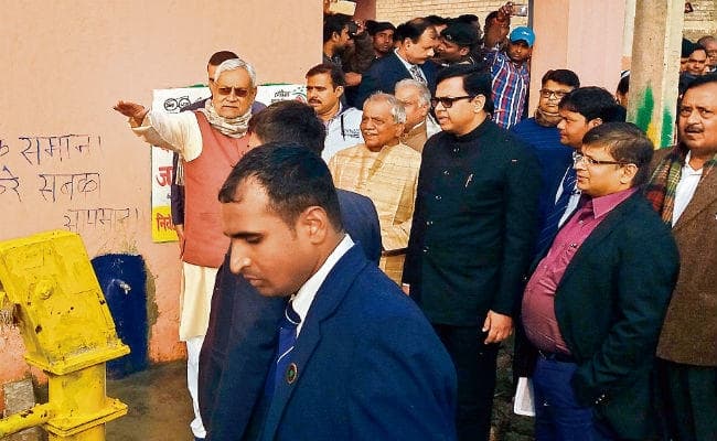 बिहार : हर घर में 2018 तक होगी बिजली : नीतीश कुमार