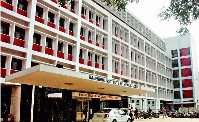 झारखंड : RIMS में रसीद काटनेवाली कंपनी ने किया 99.42 लाख का गबन