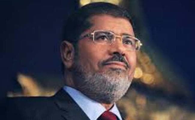 मिस्र के पूर्व राष्ट्रपति मुर्सी समेत 19 को तीन साल कैद की सजा