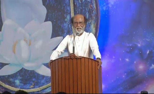 राजनीति में डेब्यू करेंगे अभिनेता रजनीकांत, पार्टी गठन कर लड़ेंगे विधानसभा चुनाव