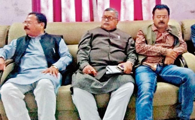 शहीद स्थल पर राजनीति विपक्ष की घिनौनी हरकत : गिलुवा