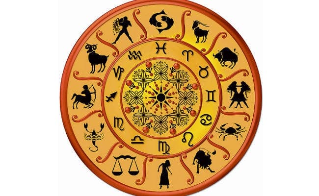वार्षिक राशिफल : जानिए आपके लिए कैसा रहेगा वर्ष 2017