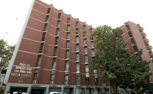 विपक्षी दलों की EC से मांग, वोटिंग से पहले बजट ना हो पेश, आठ मार्च तक टालने की अपील की