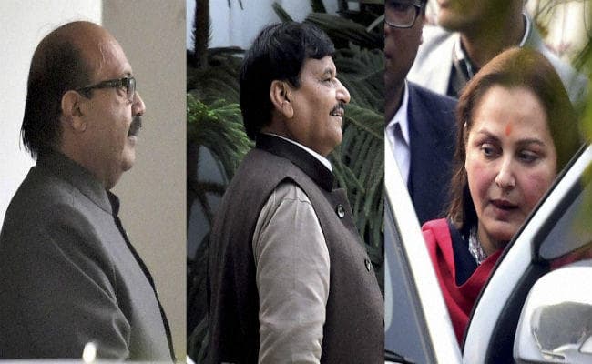 चुनाव आयुक्त से मिले बिना दिल्ली से लखनऊ लौटे मुलायम, कयासों का दौर जारी