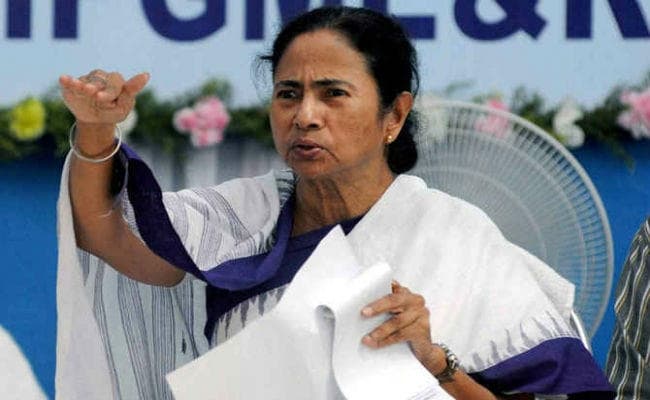 मोदी इस्तीफा दें, आडवाणी, जेटली या राजनाथ की अगुवाई में बने ‘केंद्र सरकार'': ममता