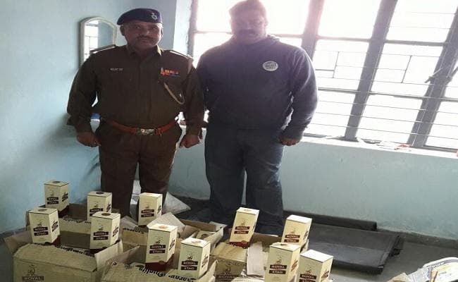 बिहार : हाजीपुर और औरंगाबाद में भारी मात्रा में शराब बरामद