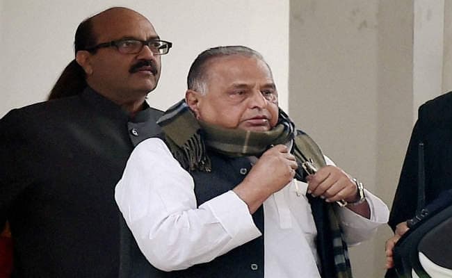 मुलायम ने रामगोपाल को राज्यसभा में सपा के नेता पद से हटाने की मांग की