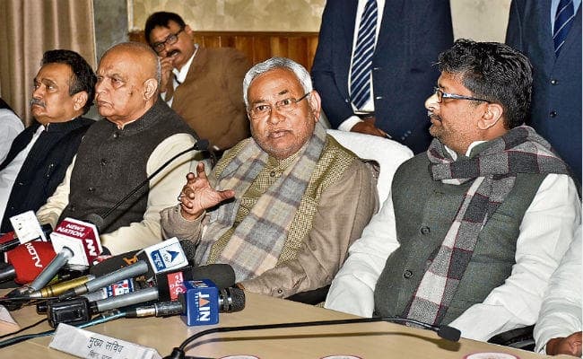 अब नीतीश कुमार जदयू कोर कमेटी की बैठक में तय करेंगे नोटबंदी पर आगे की राह