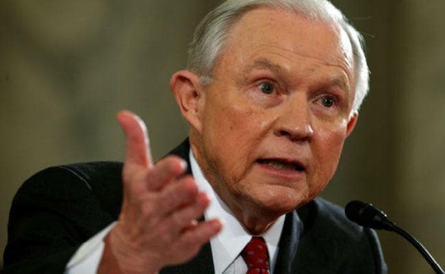 अटॉर्नी जनरल सेशंस ने अमेरिका में मुसलमानों के प्रवेश पर प्रतिबंध का किया विरोध