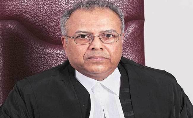 नौकरीपेशा लोगों को बजट में सरकार दे सकती है स्टैंडर्ड टैक्स डिडक्शन का तोहफा!