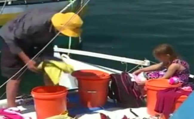 एक महीने तक समुद्र में भटकते रहे बाप-बेटी, ऑस्ट्रेलिया पहुंचे