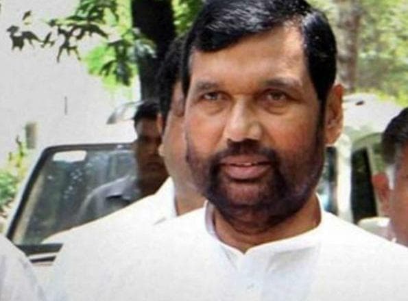 केंद्रीय मंत्री रामविलास पासवान के स्वास्थ में सुधार, आज जायेंगे दिल्ली, आईसीयू में कल हुए थे भर्ती