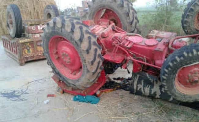 पटना : बाढ़ में ट्रैक्टर पलटने से 3 युवकों की मौत