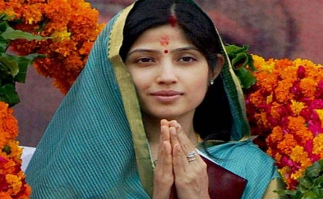 उत्तर प्रदेश चुनाव में बड़ी भूमिका निभाने को तैयार डिंपल यादव