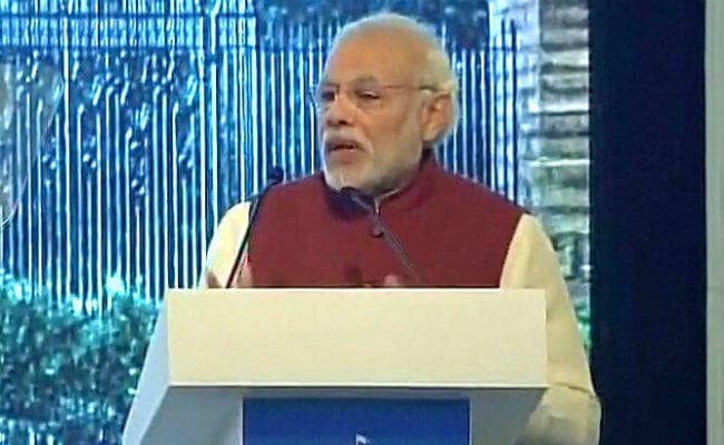 पाकिस्तान पर बोले PM MODI - शांति पथ पर अकेला चल नहीं सकता भारत