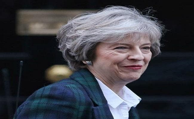 दो साल के अंदर ब्रिटेन को यूरोपीय यूनियन से होना होगा बाहर : थेरिजा मे