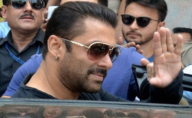 आर्म्‍स एक्‍ट मामले में बरी हुए सलमान खान, ''बेनिफिट ऑफ डाउट'' का मिला फायदा